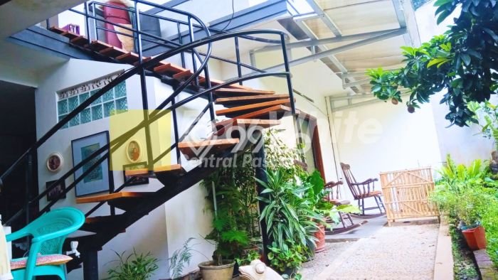 Disewakan Rumah Harga Terjangkau di Cibeunying Bandung Punya 10 Kamar Tidur Disewakan Rumah Harga Terjangkau di Cibeunying Bandung Punya 10 Kamar Tidur