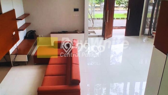 Rumah Luxury Modern Tanpa Renovasi di Sudirman Bandung Rumah Luxury Modern Tanpa Renovasi di Sudirman Bandung