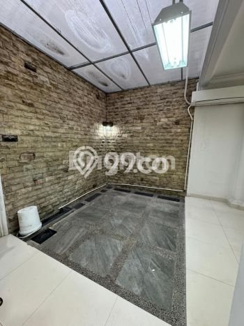 UNIT LANGKA! Rumah kawasan Kelapa Gading, 4 KT, View Indah, LT 220m² Bangunan 440m² UNIT LANGKA! Rumah kawasan Kelapa Gading, 4 KT, View Indah, LT 220m² Bangunan 440m²