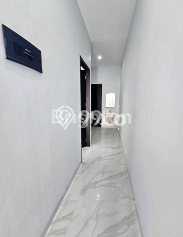 Jual Rumah Mewah Elegan Dengan View Cantik di Duri Kepa, Jakarta Barat Jual Rumah Mewah Elegan Dengan View Cantik di Duri Kepa, Jakarta Barat