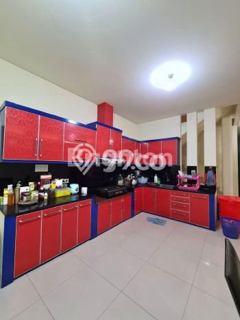 Rumah Elit LB 196m2 Siap Pakai Desain Elegan di Duri Kepa, Jakarta Barat Rumah Elit LB 196m2 Siap Pakai Desain Elegan di Duri Kepa, Jakarta Barat