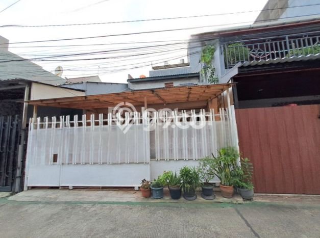 For Sale Hunian Rumah Terawat 3 KT di Sunter, Jakarta Utara For Sale Hunian Rumah Terawat 3 KT di Sunter, Jakarta Utara