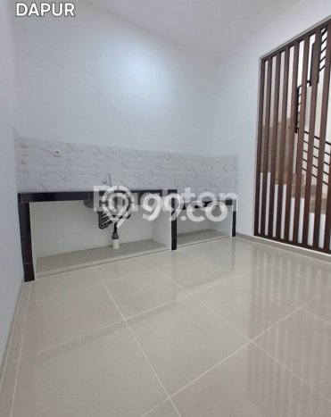 For Sale Hunian Rumah Nyaman 4 KT di Jelambar, Jakarta Barat For Sale Hunian Rumah Nyaman 4 KT di Jelambar, Jakarta Barat