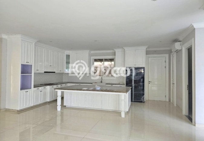 Rumah Elit Modern Tanpa Renovasi di Lippo Karawaci Tangerang Rumah Elit Modern Tanpa Renovasi di Lippo Karawaci Tangerang