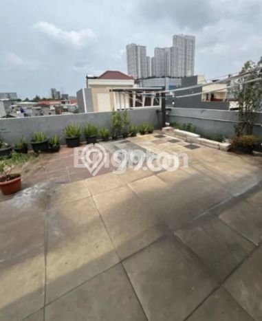 Dijual Rumah Luas Megah Dengan View Cantik di Grogol, Jakarta Barat Dijual Rumah Luas Megah Dengan View Cantik di Grogol, Jakarta Barat