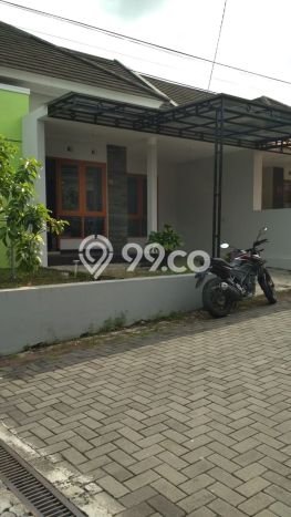 For Sale Rumah 3 Kamar Lokasi Ideal Nyaman dan Strategis di Mlati For Sale Rumah 3 Kamar Lokasi Ideal Nyaman dan Strategis di Mlati