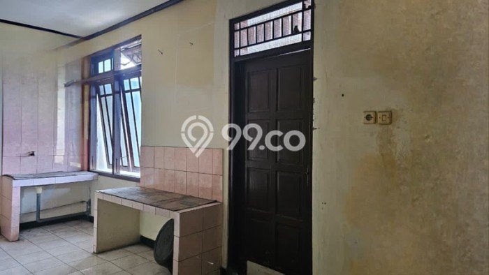 Ruko Komersial Dijual di Gamping Sleman LT 75m2 & LB 110m2 Ruko Komersial Dijual di Gamping Sleman LT 75m2 & LB 110m2
