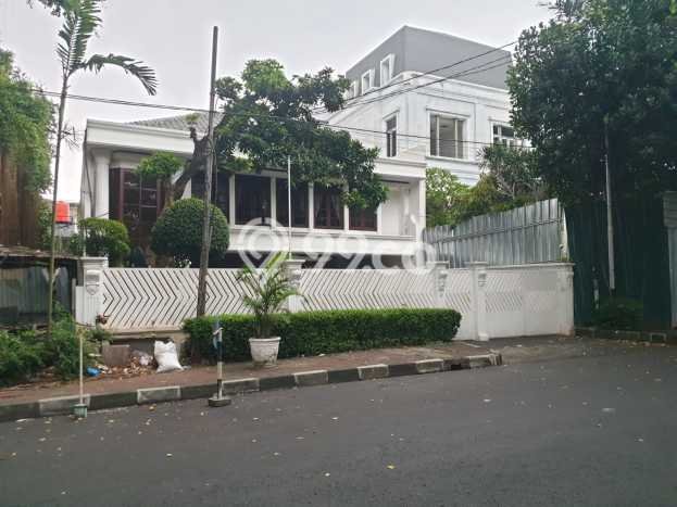 Siap Huni Hunian Elit 4 Kamar di Menteng Dekat ke Mana Pun Siap Huni Hunian Elit 4 Kamar di Menteng Dekat ke Mana Pun