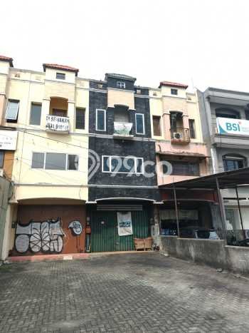 Ruko Dijual di Jakarta Selatan LT 168m2 & LB 240m2 Lokasi Terbaik! Ruko Dijual di Jakarta Selatan LT 168m2 & LB 240m2 Lokasi Terbaik!