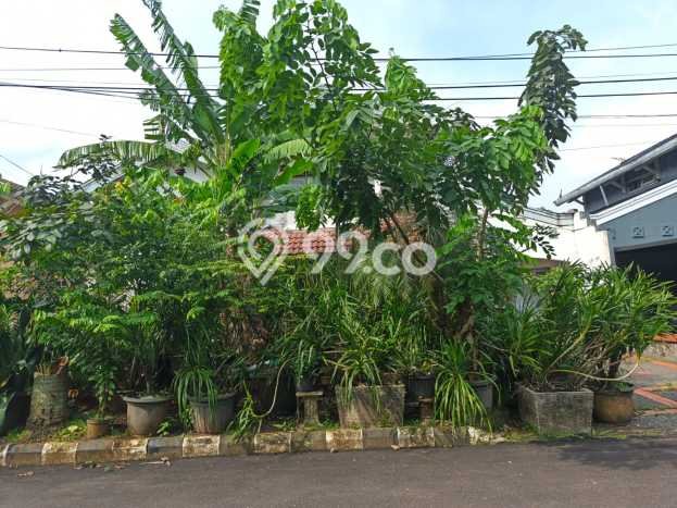 Rumah Elit LB 455m2 Siap Huni Desain Elegan di Bintaro, Tangerang Selatan Rumah Elit LB 455m2 Siap Huni Desain Elegan di Bintaro, Tangerang Selatan