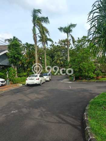 Rumah Elit LB 455m2 Siap Huni Desain Elegan di Bintaro, Tangerang Selatan Rumah Elit LB 455m2 Siap Huni Desain Elegan di Bintaro, Tangerang Selatan