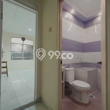 For Sale Hunian Rumah Nyaman 5 Kamar di Taman Kota, Jakarta Barat For Sale Hunian Rumah Nyaman 5 Kamar di Taman Kota, Jakarta Barat