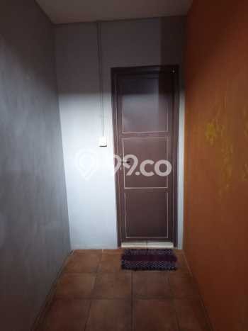 Area Ramai! Ruko Dijual di Pulo Gadung untuk Bisnis Luas Bangunan 215m2 Area Ramai! Ruko Dijual di Pulo Gadung untuk Bisnis Luas Bangunan 215m2