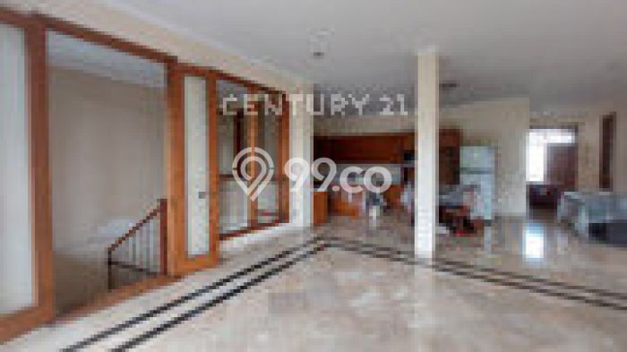 Sewa Rumah Strategis LT 640m2 / LB 400m2 di Kemang, Jakarta Selatan Sewa Rumah Strategis LT 640m2 / LB 400m2 di Kemang, Jakarta Selatan