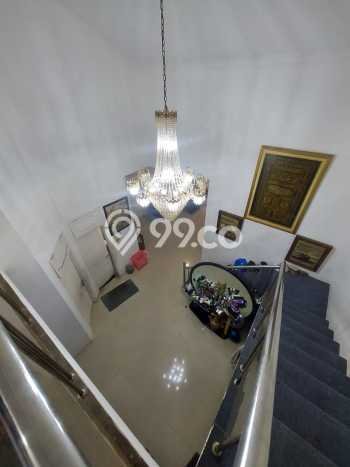 Dijual Rumah Mewah Elegan Dengan View Eksklusif di Pondok Gede, Bekasi Dijual Rumah Mewah Elegan Dengan View Eksklusif di Pondok Gede, Bekasi