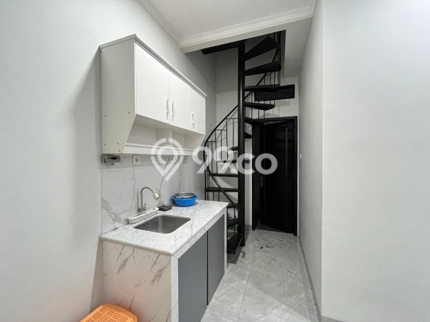 Rumah Elit Modern Siap Huni di Pondok Kelapa Jakarta Timur Rumah Elit Modern Siap Huni di Pondok Kelapa Jakarta Timur