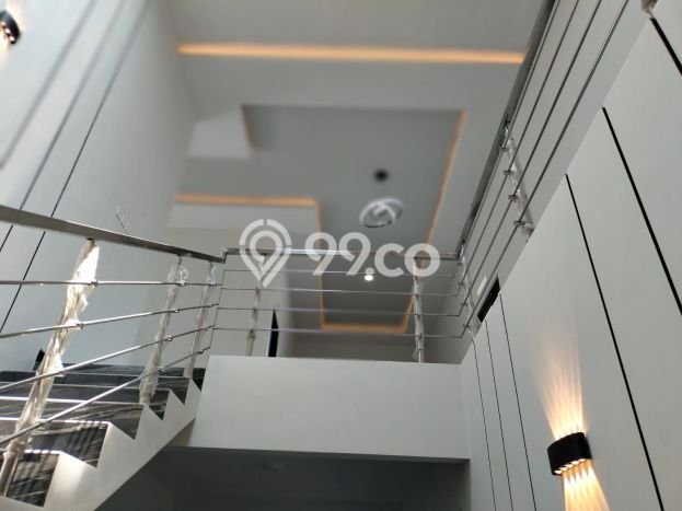 Rumah Luxury Modern Tanpa Renovasi di Araya Malang Rumah Luxury Modern Tanpa Renovasi di Araya Malang