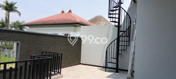 Rumah Luxury Modern Tanpa Renovasi di Araya Malang Rumah Luxury Modern Tanpa Renovasi di Araya Malang