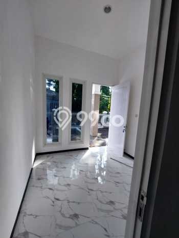 Rumah Mewah Siap Huni LT 250m2 di Dau, Malang Rumah Mewah Siap Huni LT 250m2 di Dau, Malang