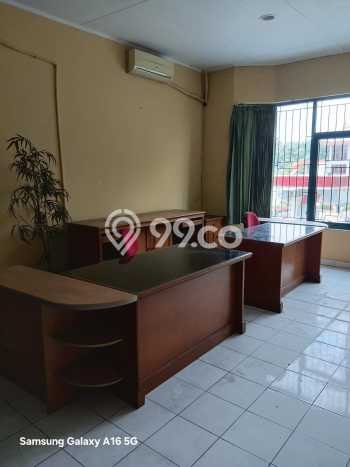 Ruko Dijual di Jakarta Timur LT 132m2 & LB 264m2 Lokasi Terbaik! Ruko Dijual di Jakarta Timur LT 132m2 & LB 264m2 Lokasi Terbaik!