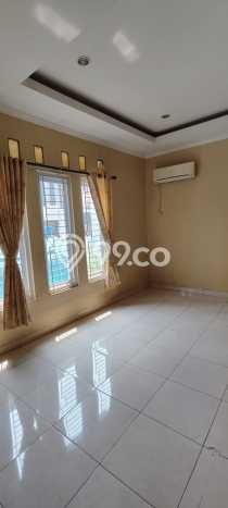 BEST LOCATION! Rumah di Cempaka Putih, Akses ke Stasiun, 3 KM, LT 180m² LB 150m² BEST LOCATION! Rumah di Cempaka Putih, Akses ke Stasiun, 3 KM, LT 180m² LB 150m²