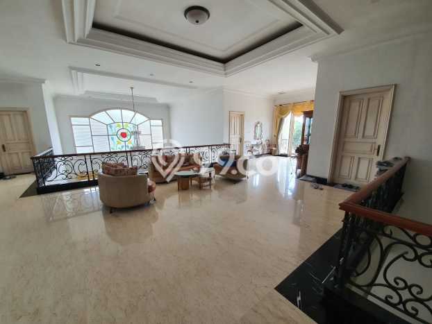 Rumah Eksklusif Siap Huni LT 768m2 di Kelapa Gading, Jakarta Utara Rumah Eksklusif Siap Huni LT 768m2 di Kelapa Gading, Jakarta Utara