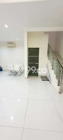 Kesempatan Investasi di Pusat Kota Kelapa Gading, Jakarta Utara - LT 105m² Kesempatan Investasi di Pusat Kota Kelapa Gading, Jakarta Utara - LT 105m²