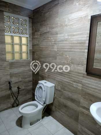 For Sale! Premium House LT 450m2 Desain Elegan di Pulomas For Sale! Premium House LT 450m2 Desain Elegan di Pulomas