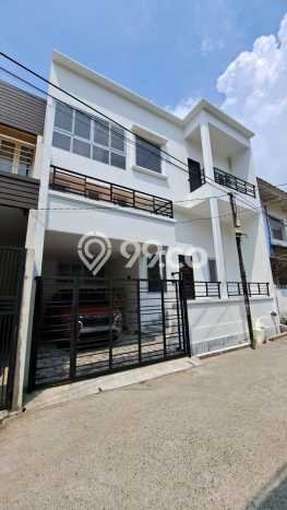 PRIME LOCATION! Rumah Strategis di Sunter, LT 100m² LB 150m² PRIME LOCATION! Rumah Strategis di Sunter, LT 100m² LB 150m²