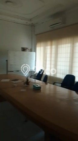 Unit Gudang disewakan di Ciracas Jakarta Timur dengan LT 1000m2 / LB 300m2 Unit Gudang disewakan di Ciracas Jakarta Timur dengan LT 1000m2 / LB 300m2