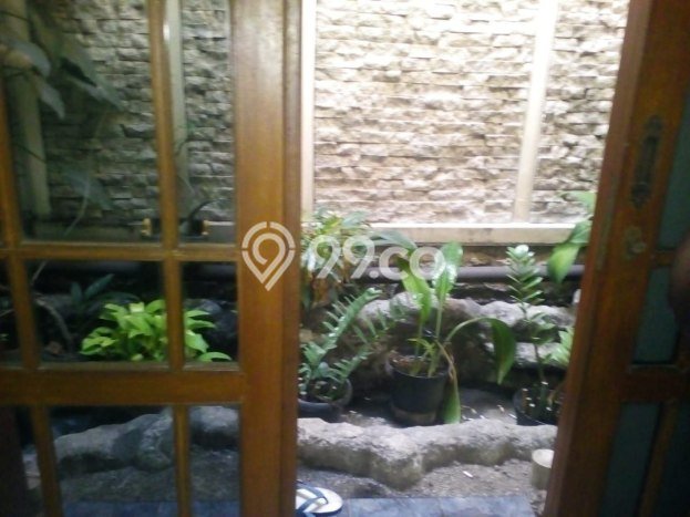 Rumah Strategis di Burangrang, Dekat Kawasan Bisnis, Bandung - LT 172m² Rumah Strategis di Burangrang, Dekat Kawasan Bisnis, Bandung - LT 172m²