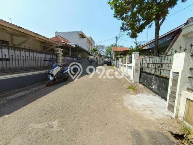 Rumah Luas Asri 5 KT Siap Huni di Buah Batu Bandung Rumah Luas Asri 5 KT Siap Huni di Buah Batu Bandung