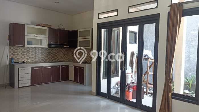 JUAL CEPAT! Rumah Ready Stock Area Strategis Margahayu, Luas 100m² LB 112m² JUAL CEPAT! Rumah Ready Stock Area Strategis Margahayu, Luas 100m² LB 112m²