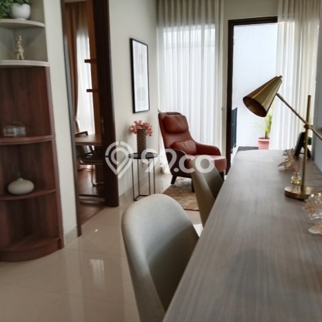 Dijual Rumah Luas Elegan Dengan View Cantik di BSD City, Tangerang Dijual Rumah Luas Elegan Dengan View Cantik di BSD City, Tangerang