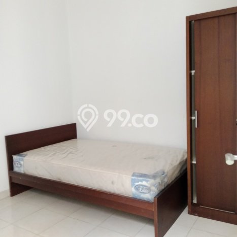 Rumah Modern 5 KT di BSD City Tangerang Semi Furnished Rumah Modern 5 KT di BSD City Tangerang Semi Furnished