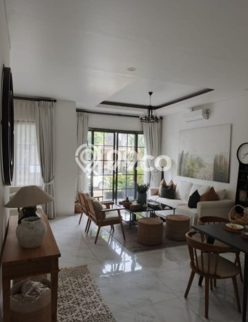 Rumah Mewah Dijual LT 112m2 di BSD, Tangerang Selatan Rumah Mewah Dijual LT 112m2 di BSD, Tangerang Selatan