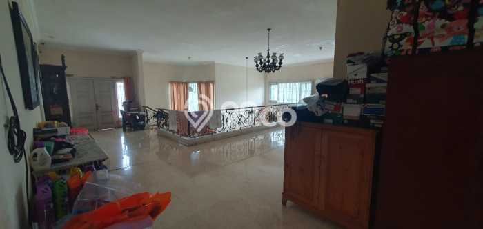 Rumah Elit LB 600m2 Siap Huni Desain Elegan di Meruya, Jakarta Barat Rumah Elit LB 600m2 Siap Huni Desain Elegan di Meruya, Jakarta Barat