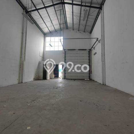 Gudang Area Perdagangan di , Luas 135m2m², Siap Usaha Gudang Area Perdagangan di , Luas 135m2m², Siap Usaha