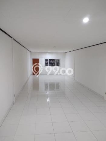 Unit Ruko Dijual di Jakarta Pusat LT 105m2 & LB 255m2 Unit Ruko Dijual di Jakarta Pusat LT 105m2 & LB 255m2