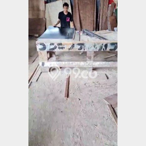 Gudang disewakan di Cengkareng Jakarta Barat dengan luas bangunan 1037m2 Gudang disewakan di Cengkareng Jakarta Barat dengan luas bangunan 1037m2