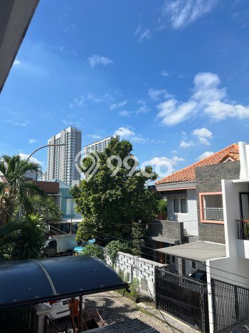Jual Rumah Eksklusif 3 KT di Taman Palem, Jakarta Barat Jual Rumah Eksklusif 3 KT di Taman Palem, Jakarta Barat