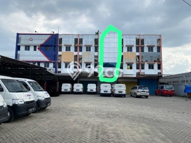 Disewakan Ruko Area Komersial Kawasan Cimone, Luas 230m², Siap Usaha Disewakan Ruko Area Komersial Kawasan Cimone, Luas 230m², Siap Usaha