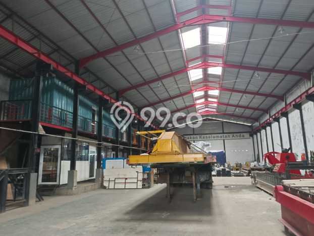 Gudang Premium Kawasan , Luas 1200m2m², Pusat Niaga Gudang Premium Kawasan , Luas 1200m2m², Pusat Niaga
