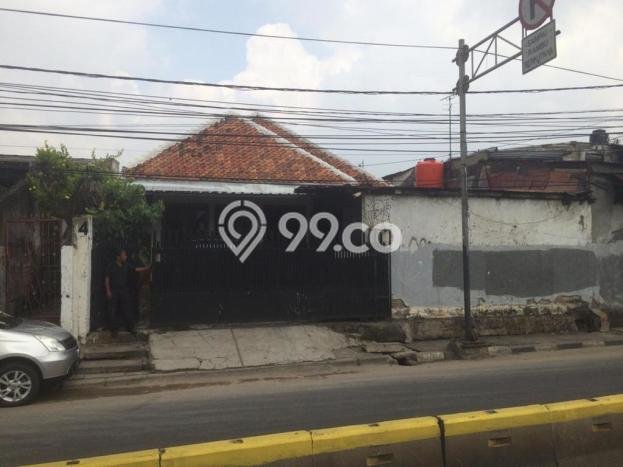 Dijual Rumah Premium dengan Fasilitas Sekitar Komplit di Menteng, Jakarta Pusat Dijual Rumah Premium dengan Fasilitas Sekitar Komplit di Menteng, Jakarta Pusat