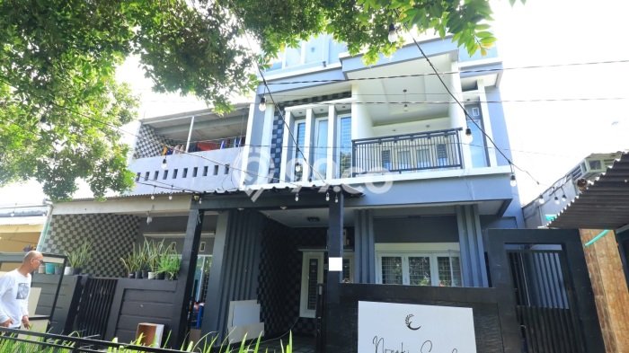 Rumah 3 Lantai Bagus Semi Furnished Sertifikat Hak Milik di Kranji, Bekasi Rumah 3 Lantai Bagus Semi Furnished Sertifikat Hak Milik di Kranji, Bekasi