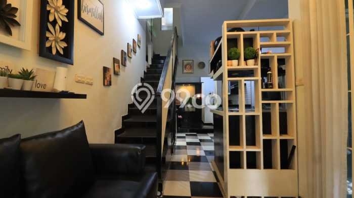 Rumah 3 Lantai Bagus Semi Furnished Sertifikat Hak Milik di Kranji, Bekasi Rumah 3 Lantai Bagus Semi Furnished Sertifikat Hak Milik di Kranji, Bekasi