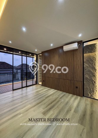 Properti Strategis 3 KT Luas Tanah 145m² di Denpasar Barat, Denpasar Properti Strategis 3 KT Luas Tanah 145m² di Denpasar Barat, Denpasar