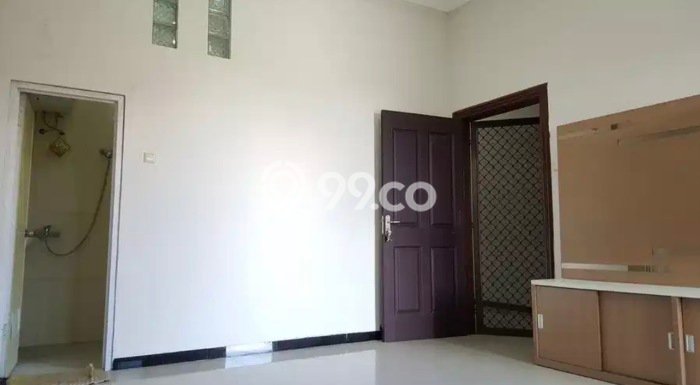 Dijual Hunian Rumah Nyaman 3 Kamar di Mulyosari, Surabaya Dijual Hunian Rumah Nyaman 3 Kamar di Mulyosari, Surabaya