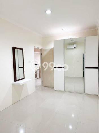 For Sale Hunian Rumah Terawat 3 Kamar di Pakuwon City, Surabaya For Sale Hunian Rumah Terawat 3 Kamar di Pakuwon City, Surabaya