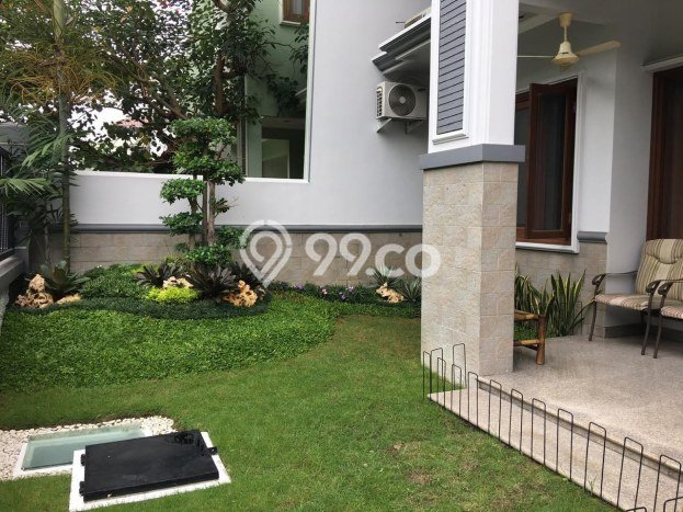 Rumah Eksklusif Dijual LT 200m2 di Wiyung, Surabaya Rumah Eksklusif Dijual LT 200m2 di Wiyung, Surabaya